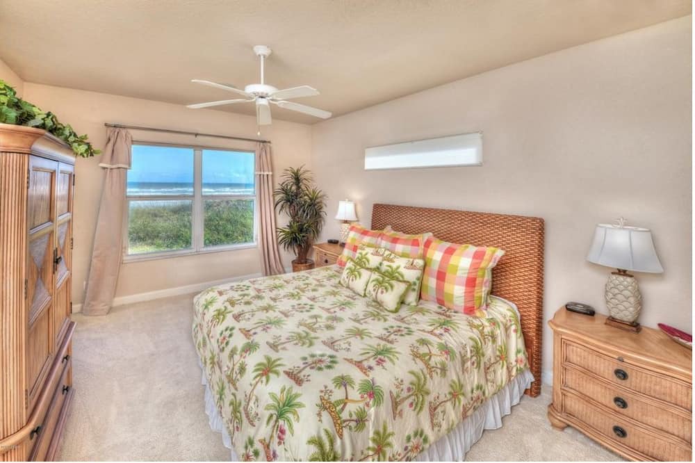 Photo of Bedroom in Ponce Inlet