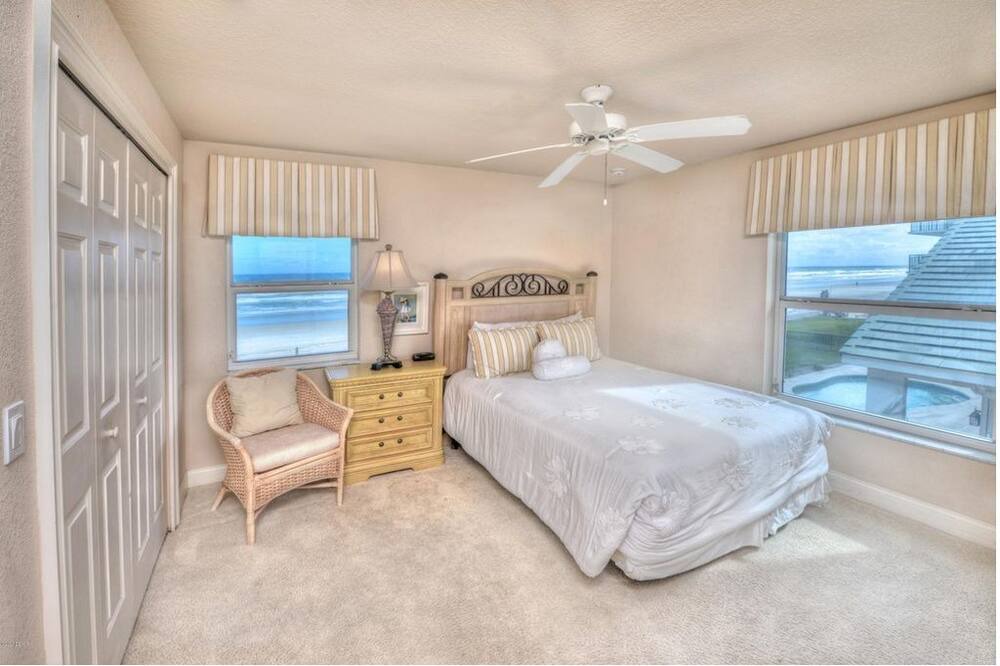 Photo of Bedroom in Ponce Inlet