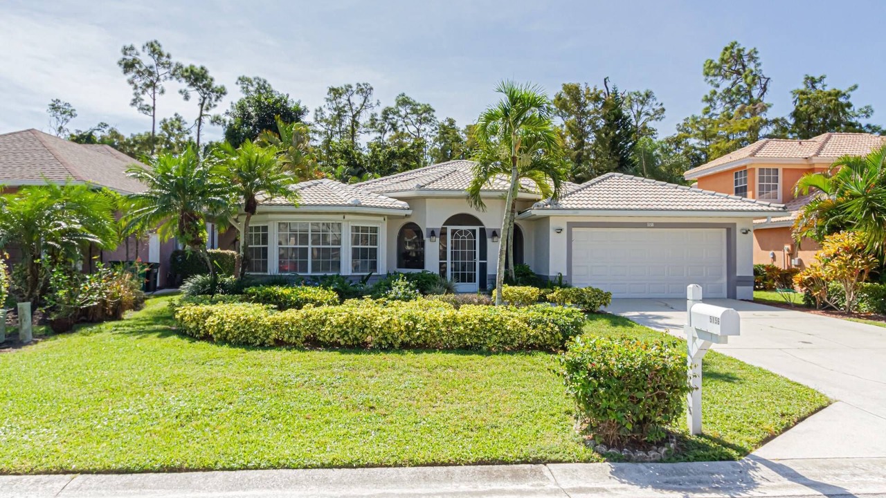 Photo of Outdoor in Crown Pointe