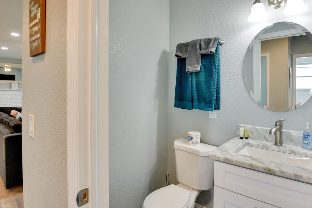 Photo of Bathroom in Ortona Park