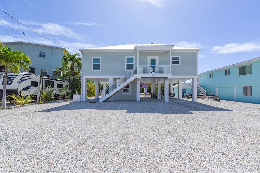 Photo of Outdoor in Breezeswept Beach Estates