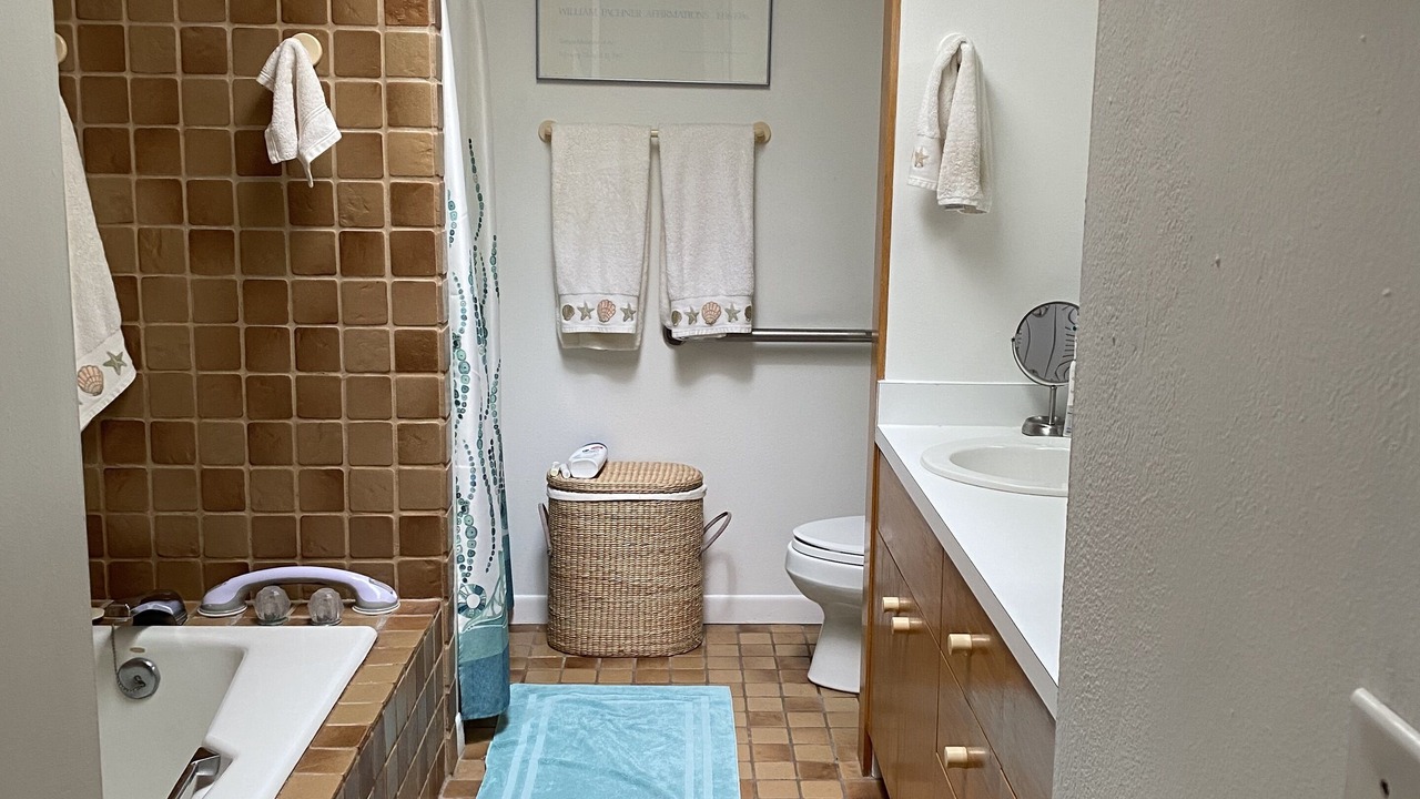 Photo of Bathroom in Englewood