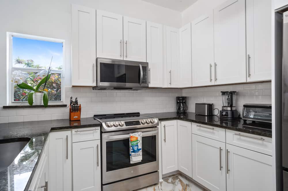 Photo of Kitchen in Palm River Estates