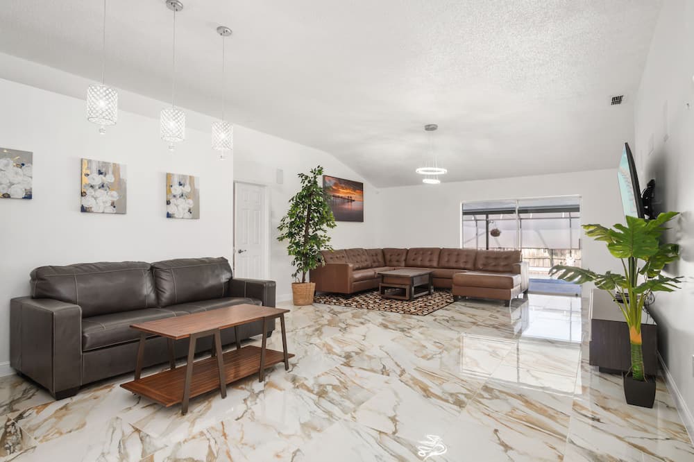 Photo of Bedroom in Palm River Estates