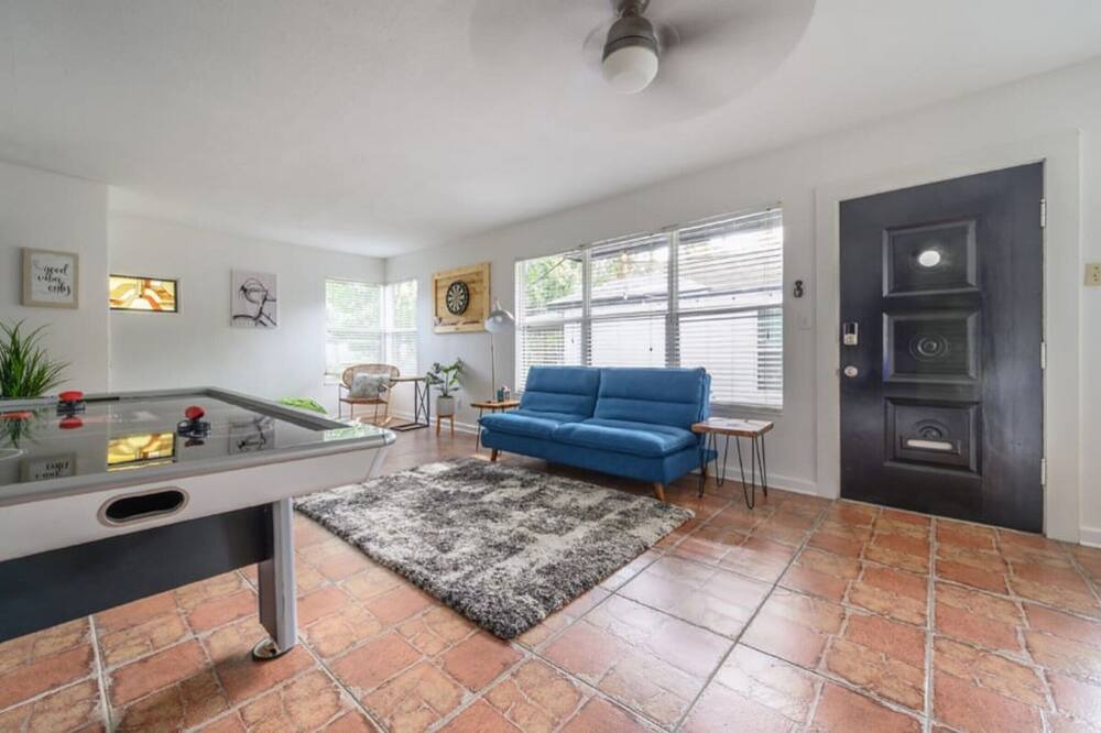 Photo of Bedroom in Riverside Heights
