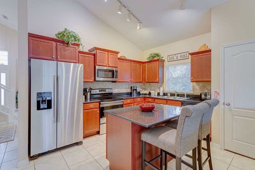 Photo of Kitchen in Sandy Ridge