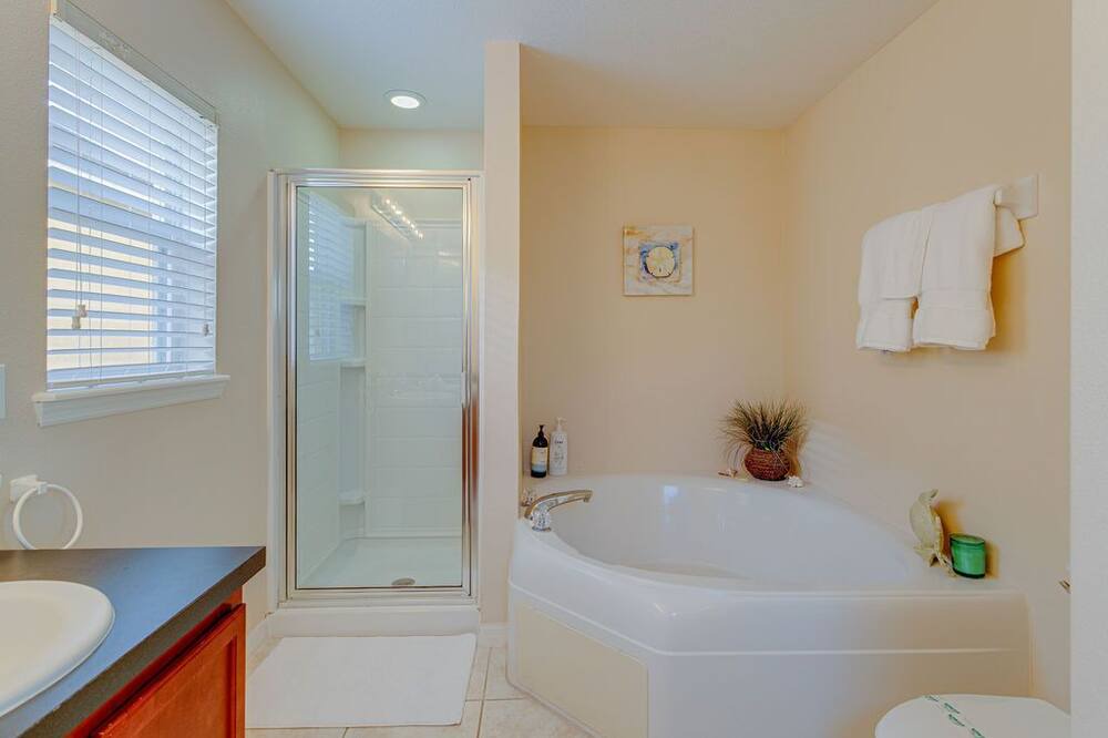 Photo of Bathroom in Sandy Ridge