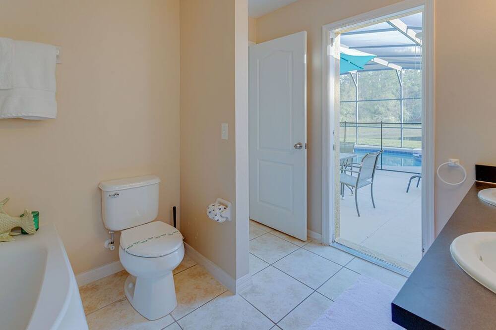 Photo of Bathroom in Sandy Ridge