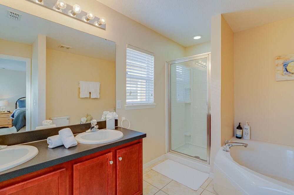 Photo of Bathroom in Sandy Ridge