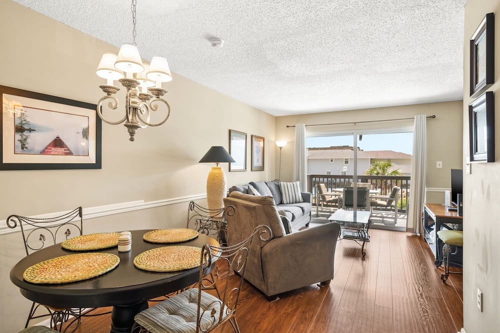 Photo of Livingroom in Fernandina Beach