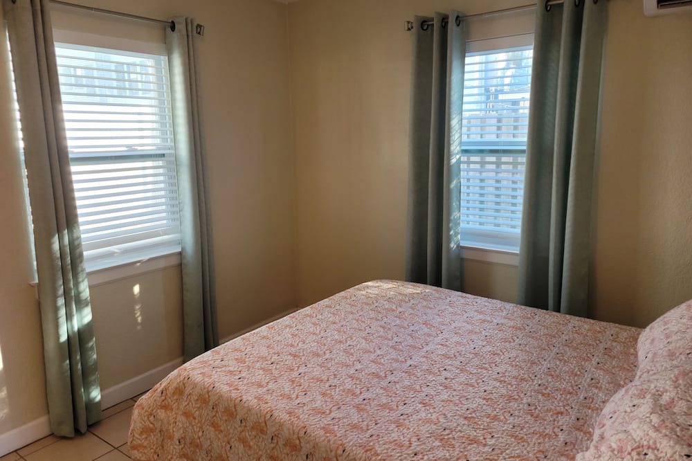 Photo of Bedroom in Downtown Dunedin