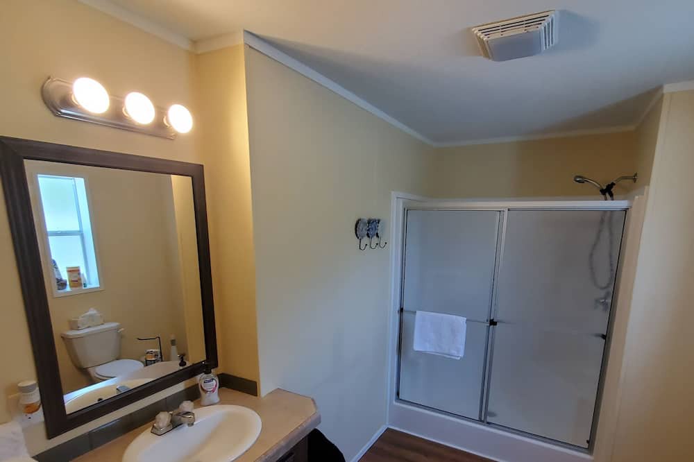 Photo of Bathroom in Buckingham