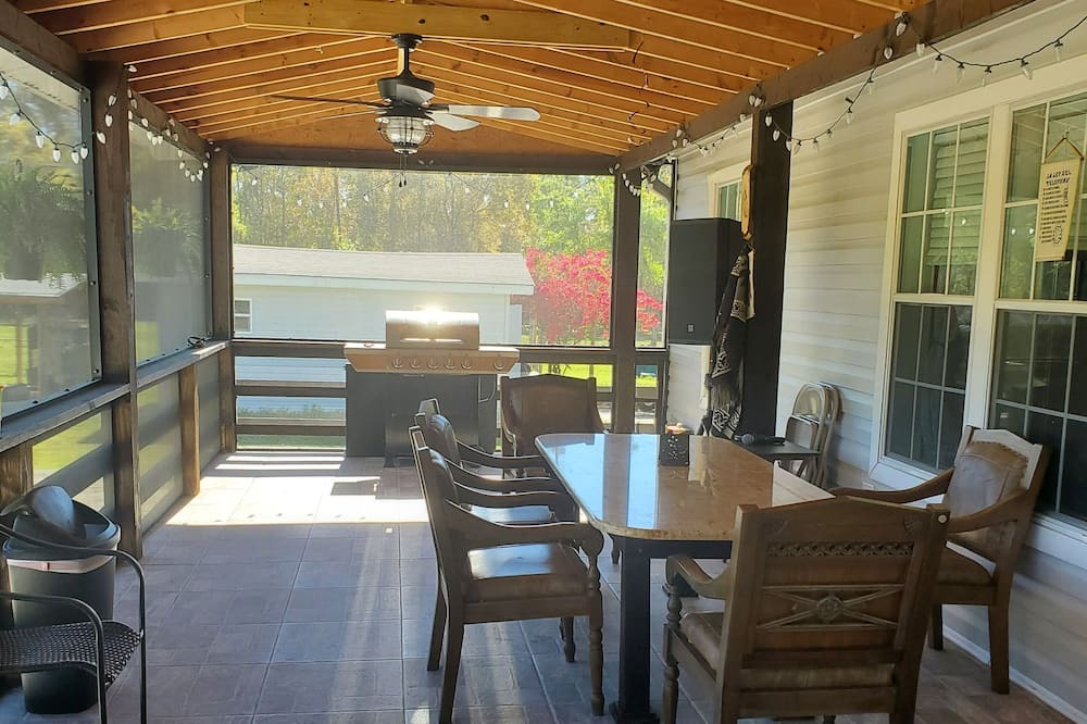 Photo of Outdoor in Buckingham