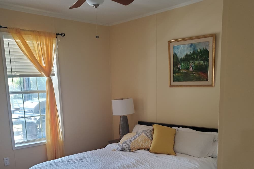 Photo of Bedroom in Buckingham