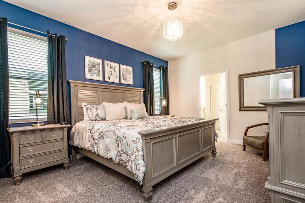Photo of Bedroom in Davenport