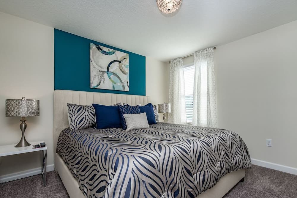 Photo of Bedroom in Davenport