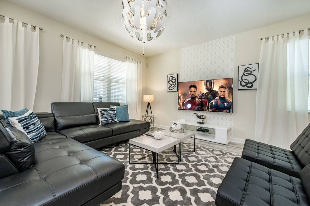 Photo of Livingroom in Davenport
