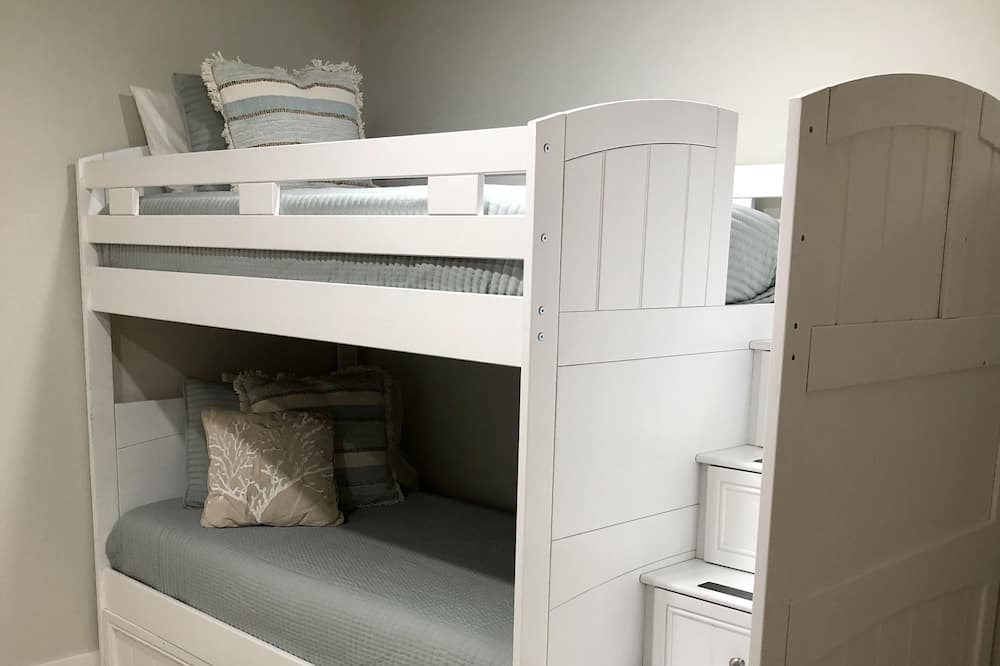 Photo of Bedroom in Independence Square