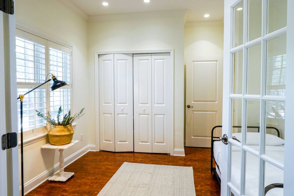 Photo of Bedroom in Historic District