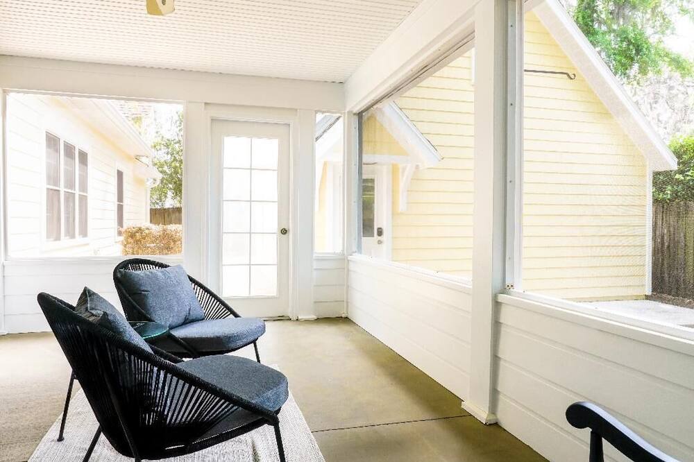 Photo of Bedroom in Historic District