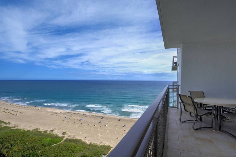 Photo of Patio Balcony in Singer Island