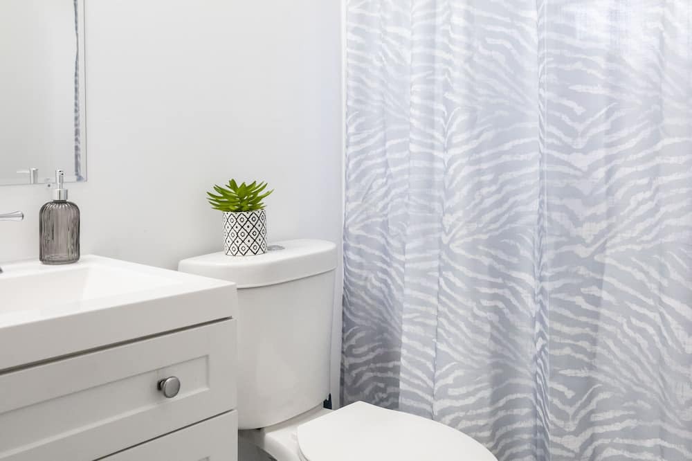 Photo of Bathroom in West Little River