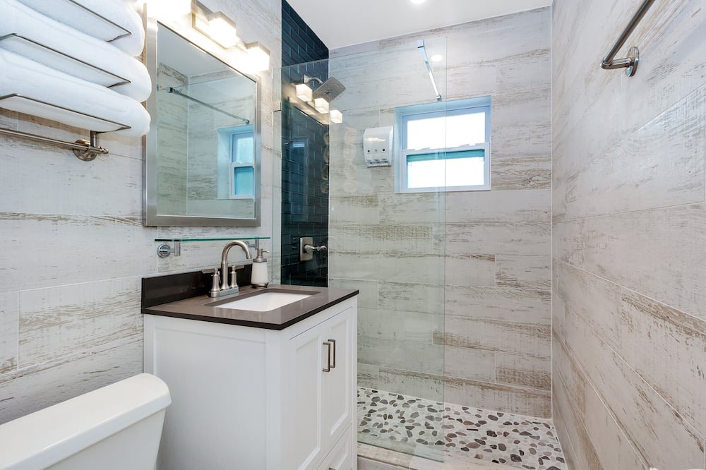 Photo of Bathroom in Victoria Park