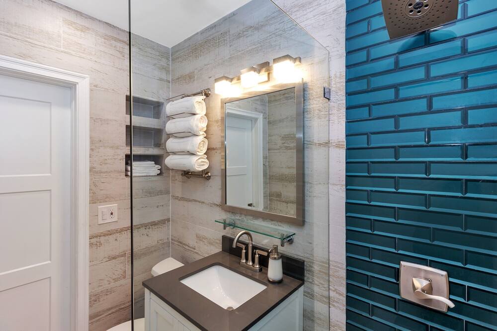 Photo of Bathroom in Victoria Park