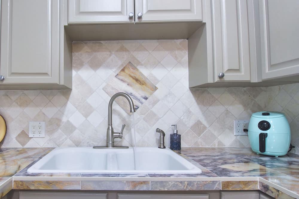 Photo of Kitchen in Sandalwood