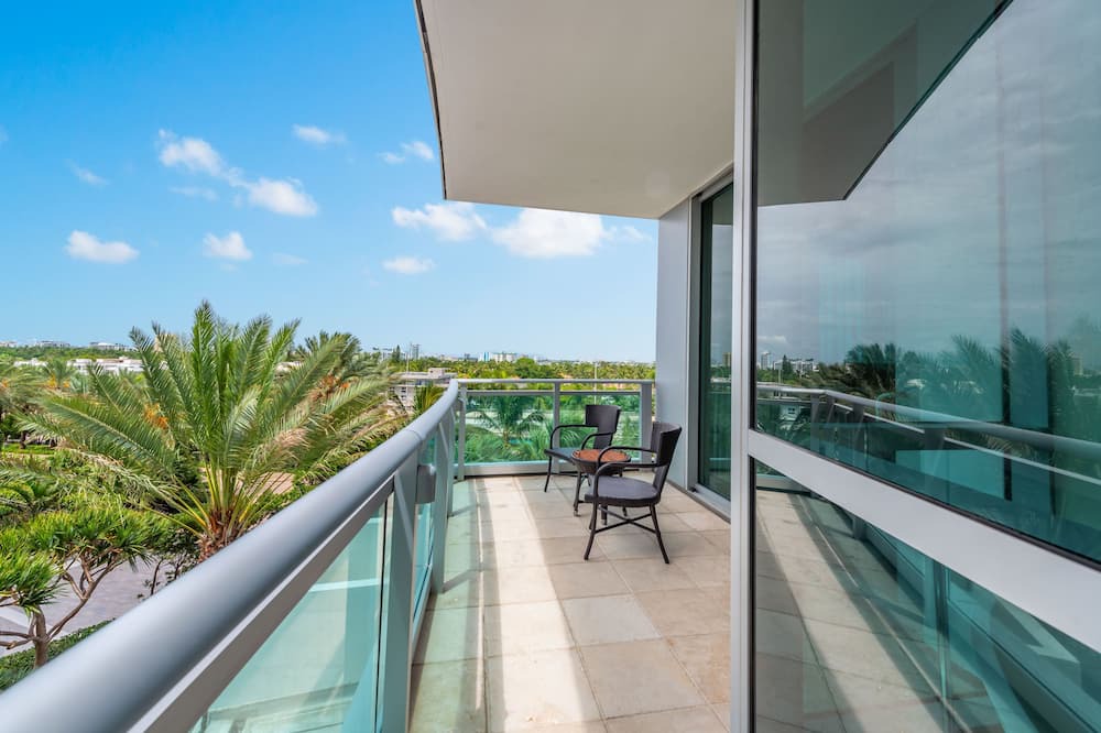 Photo of Patio Balcony in Bal Harbour