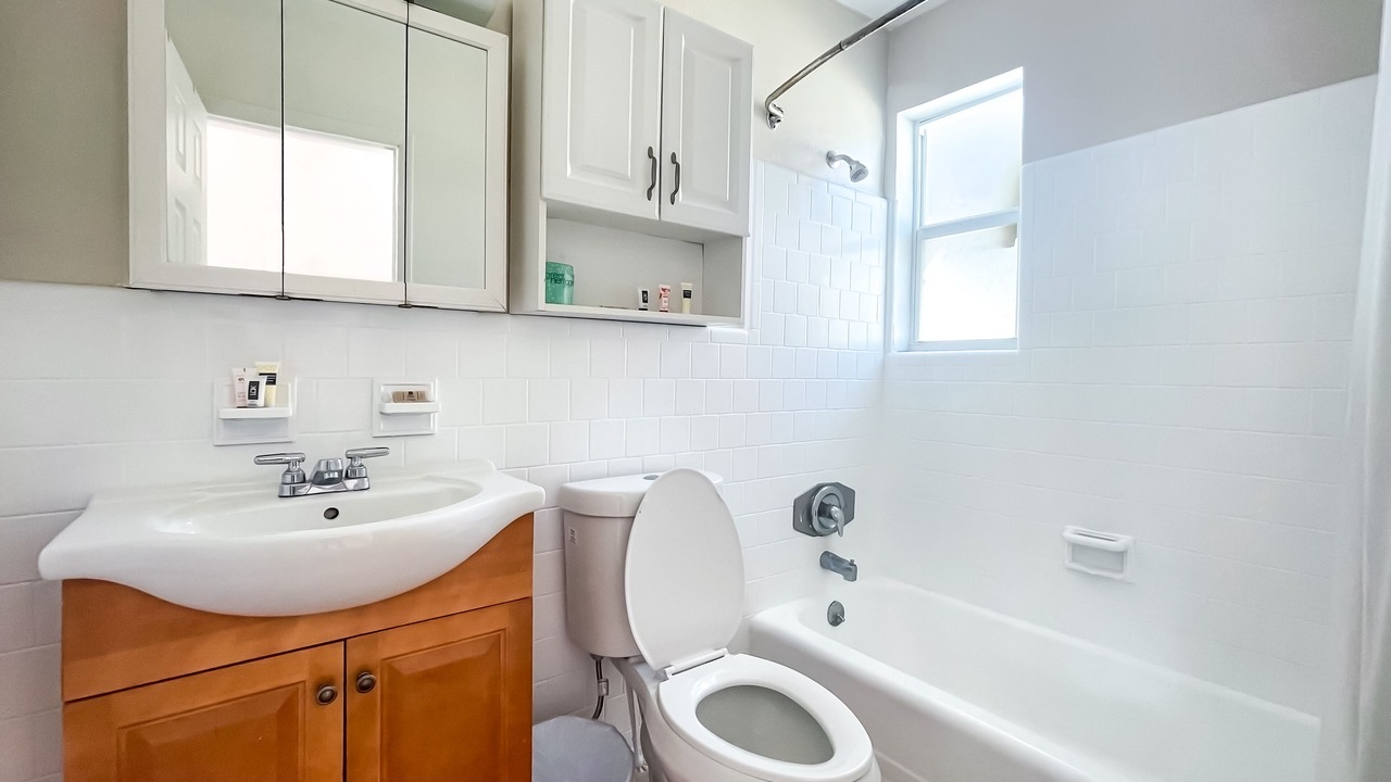 Photo of Bathroom in Hollywood