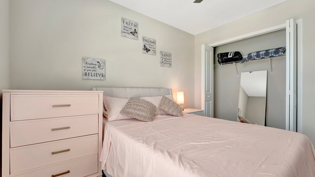 Photo of Bedroom in Seffner Community Alliance