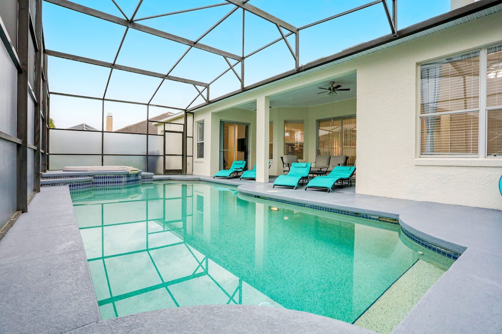 Photo of Outdoor in Ridgewood Lakes