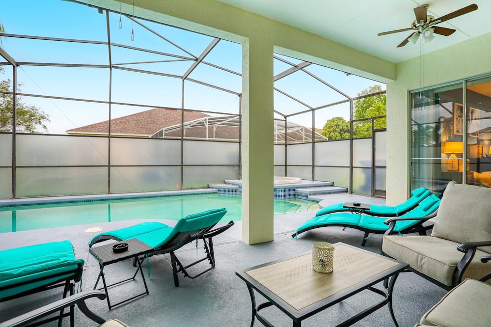 Photo of Outdoor in Ridgewood Lakes