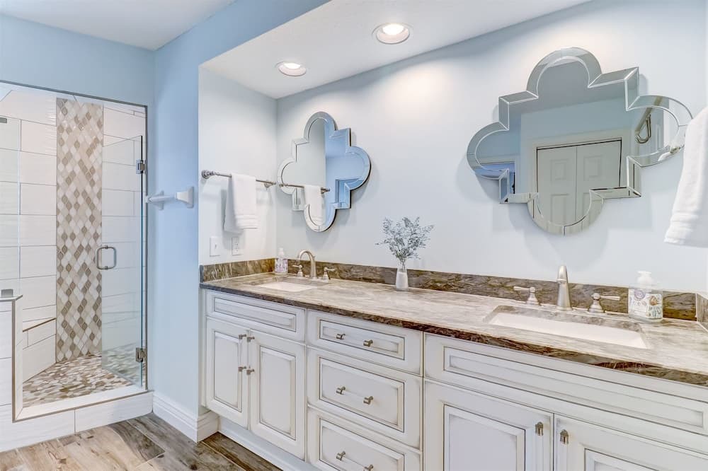 Photo of Bathroom in Fernandina Beach