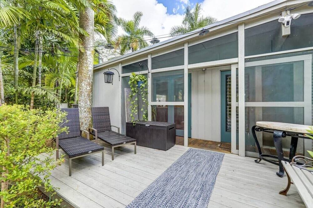 Photo of Patio Balcony in Sailboat Bend