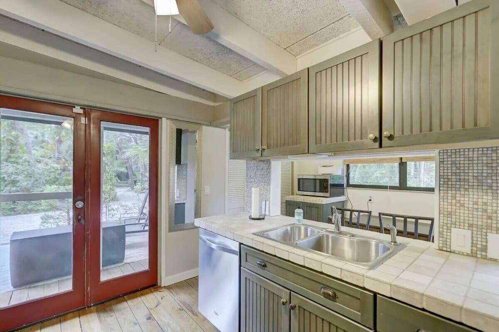 Photo of Kitchen in Sailboat Bend