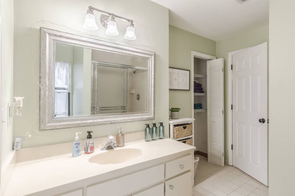 Photo of Bathroom in Wekiva Springs