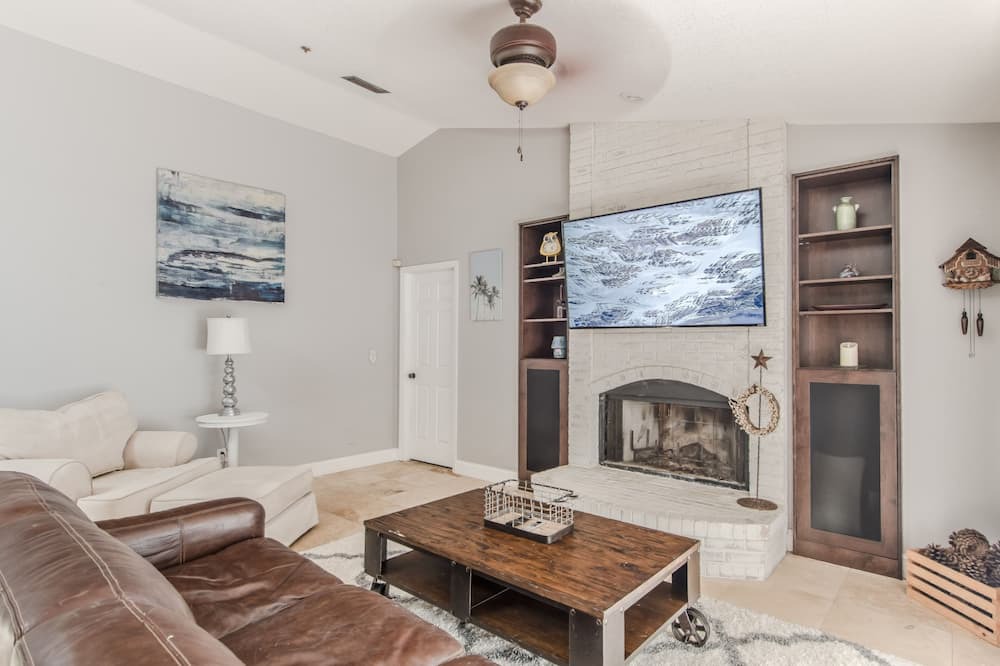 Photo of Bedroom in Wekiva Springs