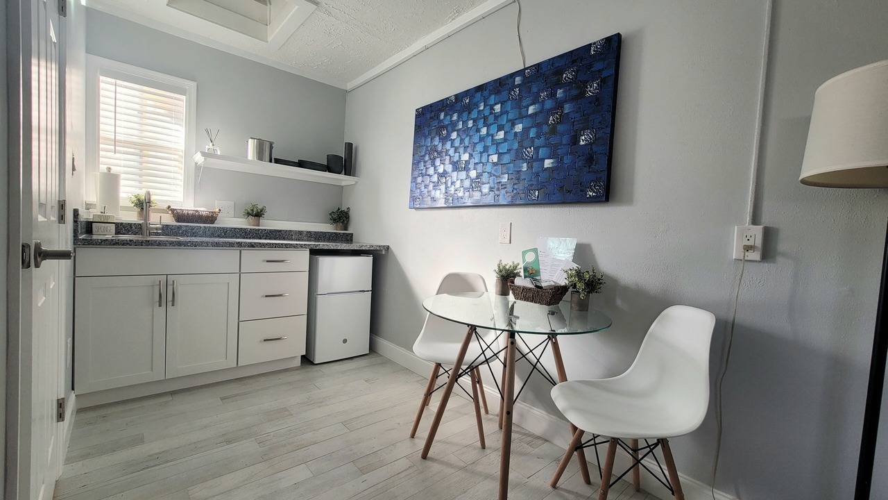 Photo of Bedroom in East Ocean Ave