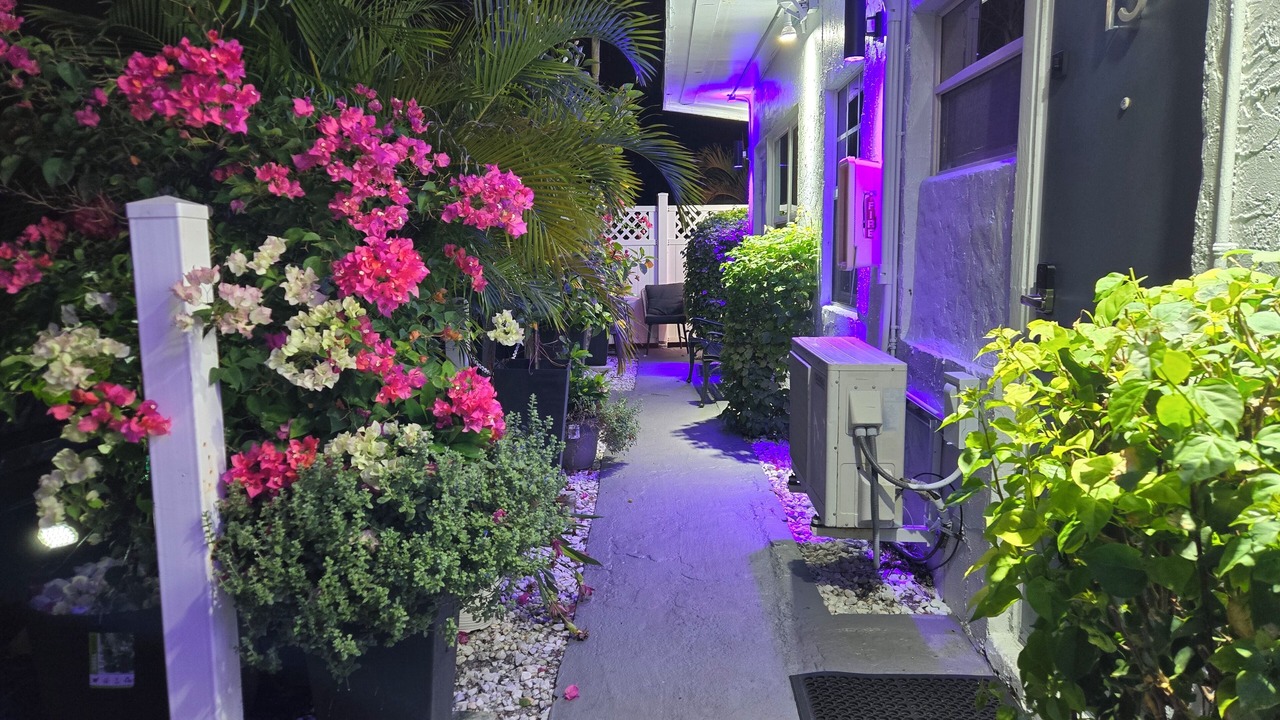 Photo of Outdoor in East Ocean Ave