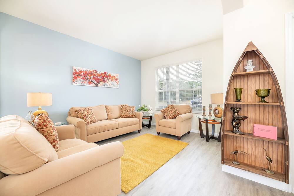 Photo of Livingroom in Watersong