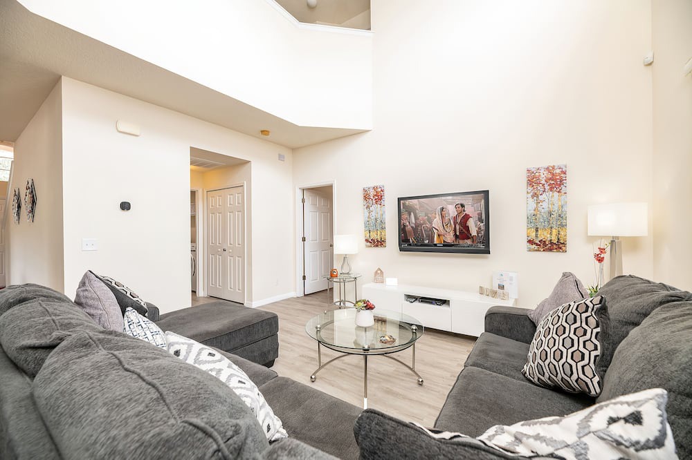 Photo of Livingroom in Watersong