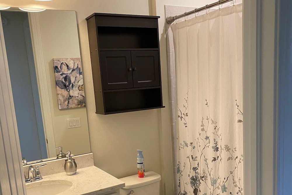 Photo of Bathroom in Immokalee