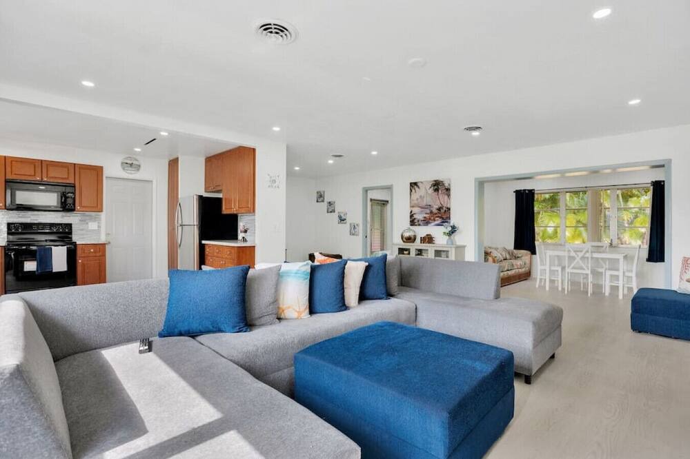 Photo of Livingroom in Englewood