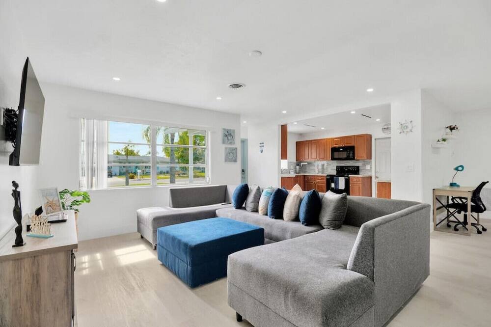 Photo of Livingroom in Englewood