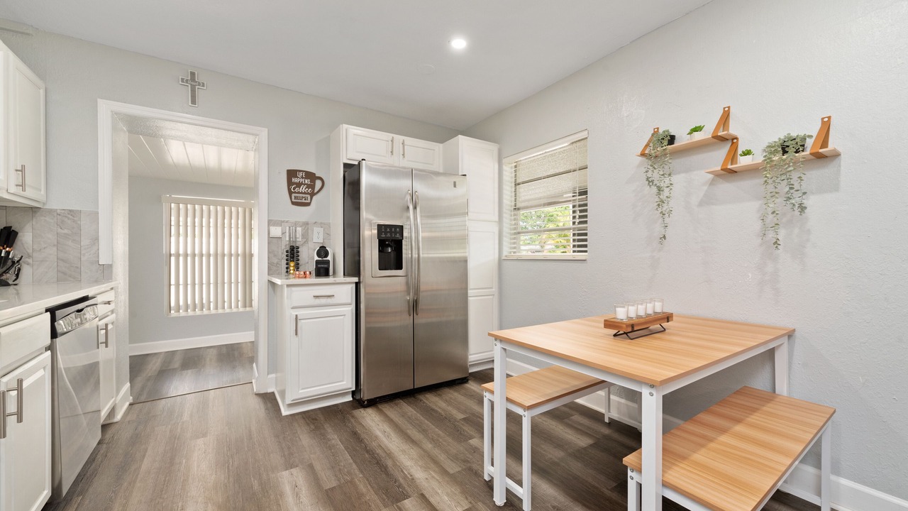 Photo of Kitchen in Azalea Park