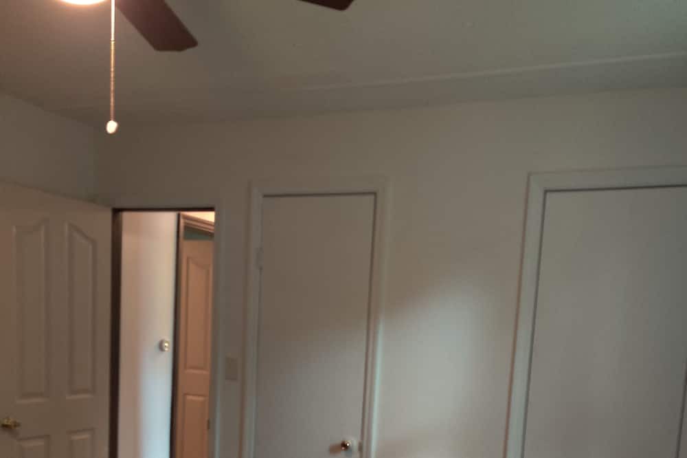 Photo of Bedroom in Hernando