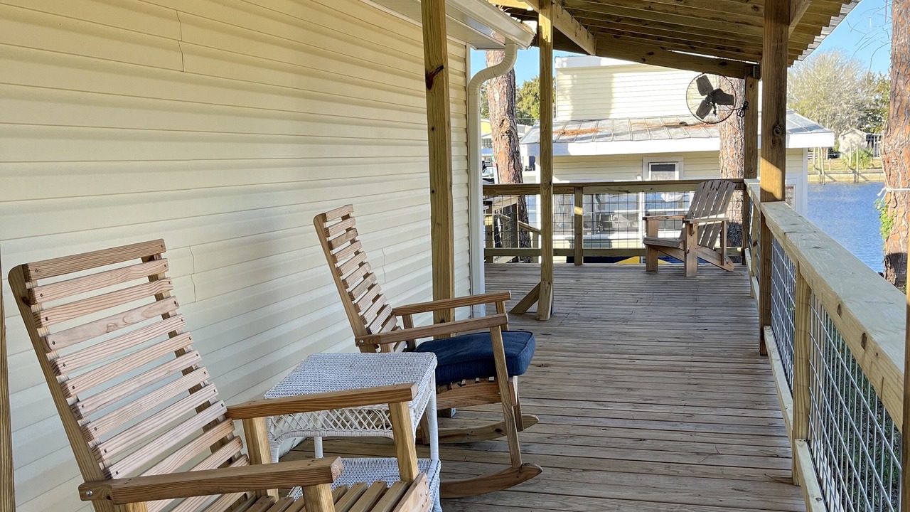 Photo of Patio Balcony in Suwannee