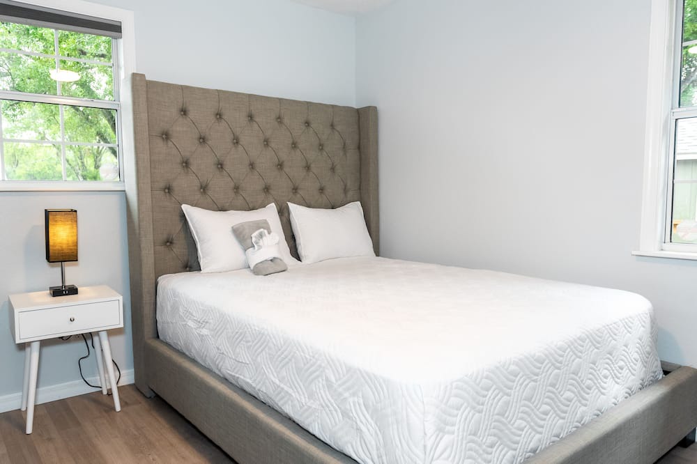 Photo of Bedroom in Fruitville